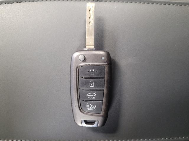 Photo of 2021 Quartz White Hyundai SONATA