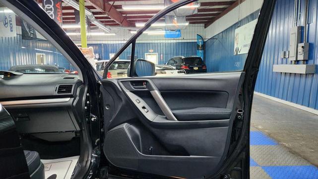 Photo of 2015 Crystal Black Silica Subaru Forester