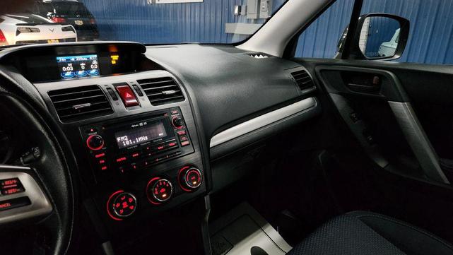 Photo of 2015 Crystal Black Silica Subaru Forester