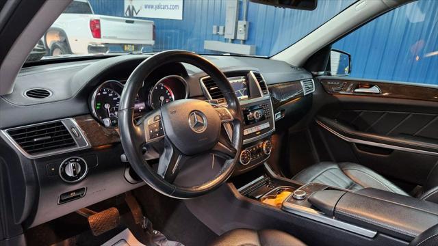 Photo of 2014 Black Mercedes-Benz GL-Class