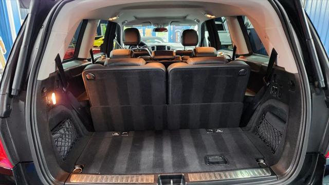 Photo of 2014 Black Mercedes-Benz GL-Class