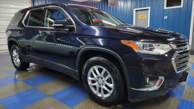 Photo of 2020 Midnight Blue Metallic Chevrolet Traverse