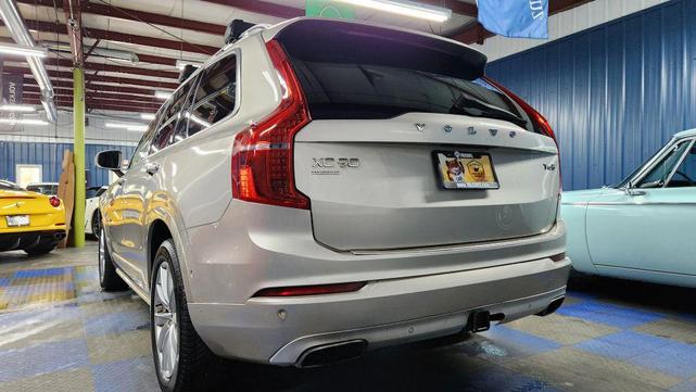 Photo of 2016 Luminous Sand Metallic Volvo XC90
