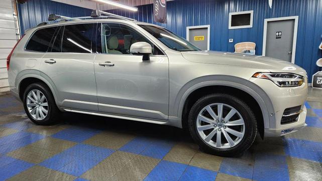 Photo of 2016 Luminous Sand Metallic Volvo XC90