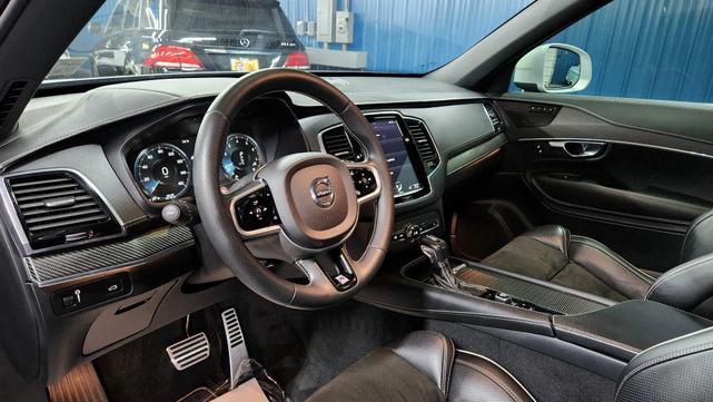 Photo of 2019 Osmium Grey Metallic Volvo XC90