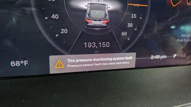 Photo of 2013 Black Tesla Model S