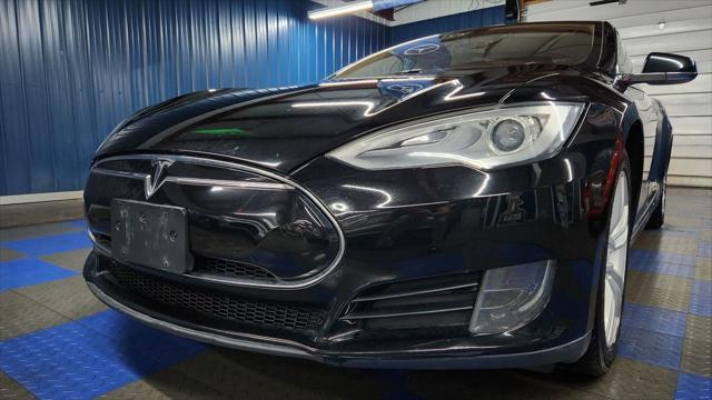 Photo of 2013 Black Tesla Model S