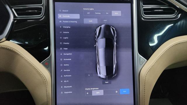 Photo of 2013 Black Tesla Model S
