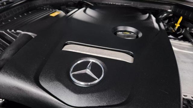 Photo of 2016 Black Mercedes-Benz C-Class
