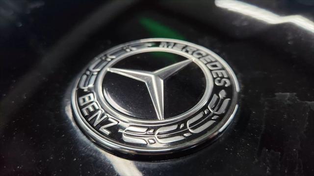 Photo of 2016 Black Mercedes-Benz C-Class