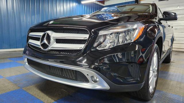 Photo of 2017 Black Mercedes-Benz GLA 250