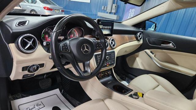 Photo of 2017 Black Mercedes-Benz GLA 250