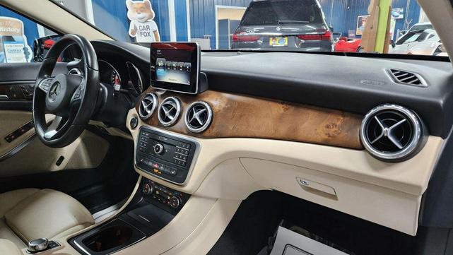 Photo of 2017 Black Mercedes-Benz GLA 250