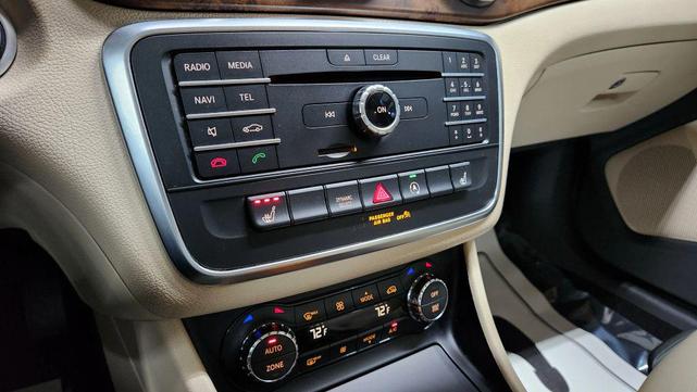 Photo of 2017 Black Mercedes-Benz GLA 250