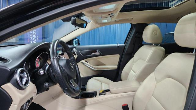 Photo of 2017 Black Mercedes-Benz GLA 250