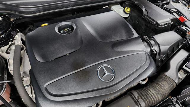 Photo of 2017 Black Mercedes-Benz GLA 250