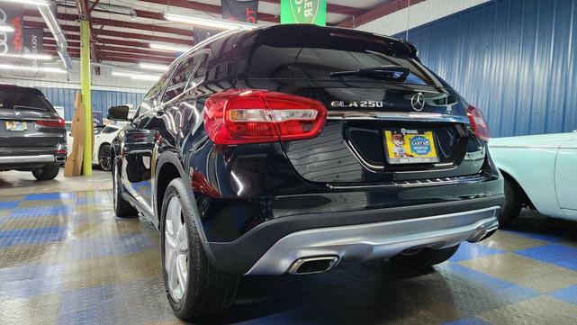 Photo of 2017 Black Mercedes-Benz GLA 250