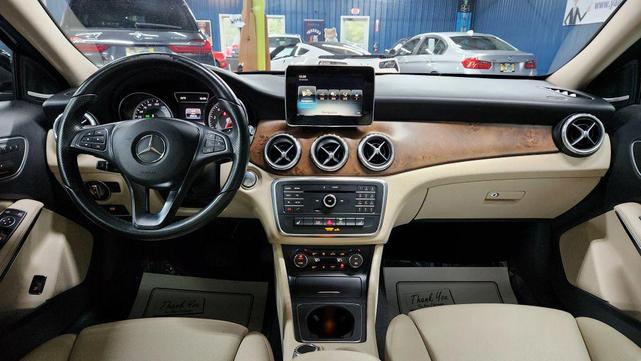 Photo of 2017 Black Mercedes-Benz GLA 250
