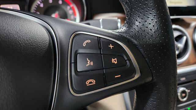 Photo of 2017 Black Mercedes-Benz GLA 250