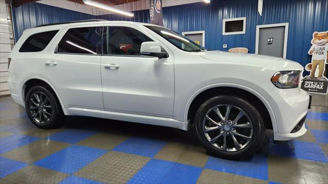 Photo of 2017 White Knuckle Clearcoat Dodge Durango