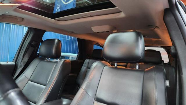 Photo of 2017 White Knuckle Clearcoat Dodge Durango