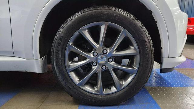 Photo of 2017 White Knuckle Clearcoat Dodge Durango