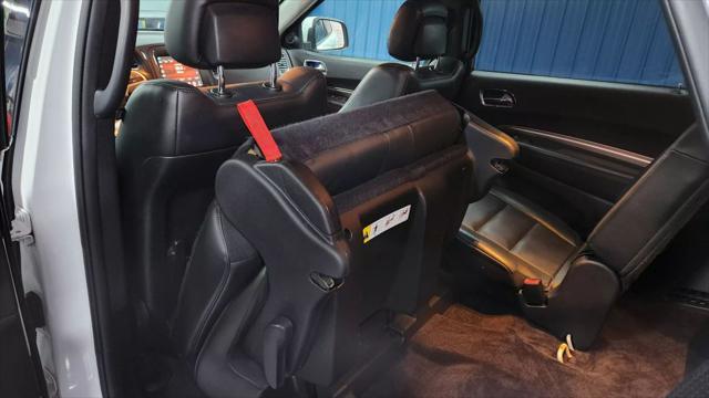 Photo of 2017 White Knuckle Clearcoat Dodge Durango