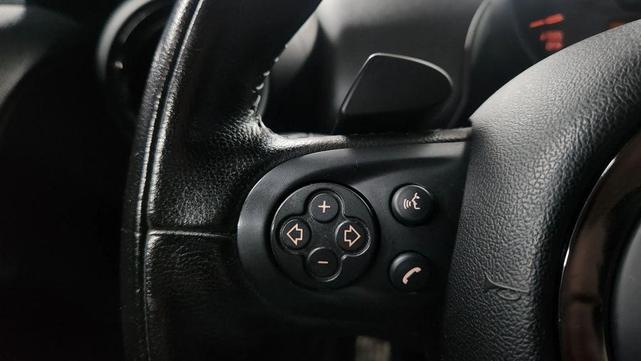 Photo of 2016 Absolute Black Metallic MINI Countryman