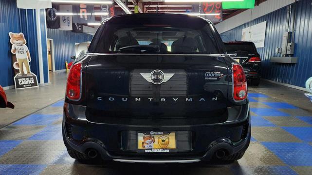 Photo of 2016 Absolute Black Metallic MINI Countryman