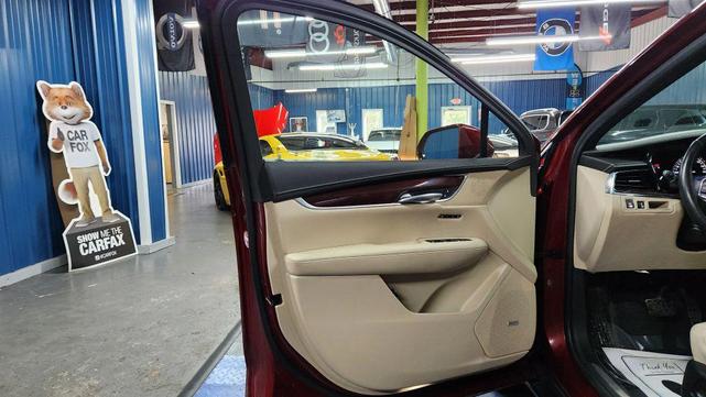 Photo of 2018 Red Cadillac XT5