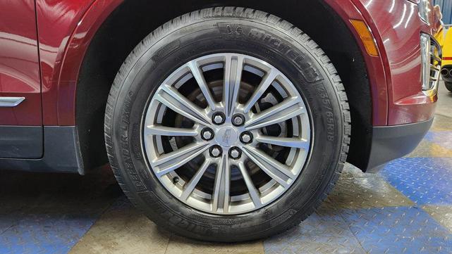 Photo of 2018 Red Cadillac XT5