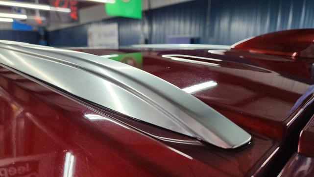 Photo of 2018 Red Cadillac XT5