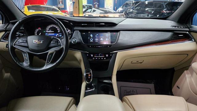 Photo of 2018 Red Cadillac XT5