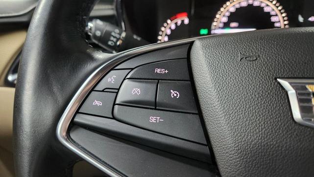 Photo of 2018 Red Cadillac XT5