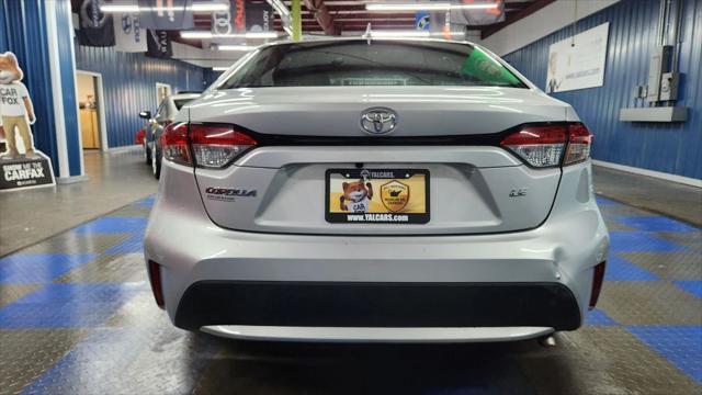 Photo of 2021 Classic Silver Metallic Toyota Corolla
