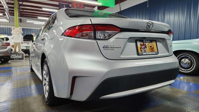 Photo of 2021 Classic Silver Metallic Toyota Corolla