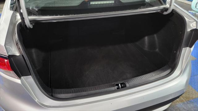 Photo of 2021 Classic Silver Metallic Toyota Corolla