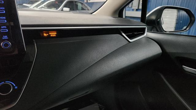 Photo of 2021 Classic Silver Metallic Toyota Corolla