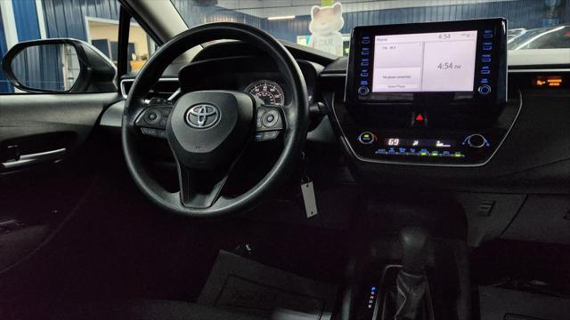 Photo of 2021 Classic Silver Metallic Toyota Corolla