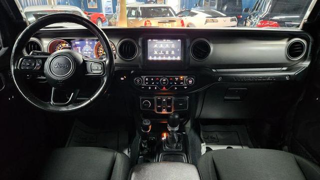 Photo of 2020 Gray Jeep Wrangler Unlimited