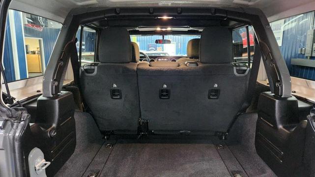Photo of 2020 Gray Jeep Wrangler Unlimited