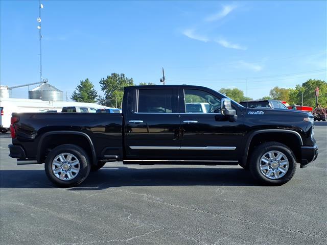 Photo of 2025 Black Chevrolet Silverado 2500
