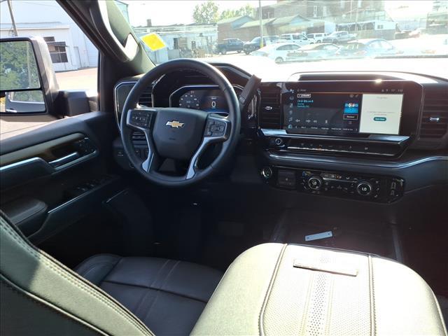 Photo of 2025 Black Chevrolet Silverado 2500