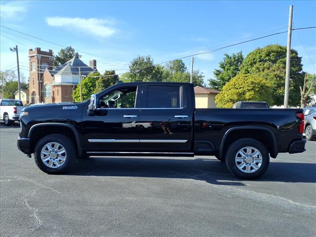 Photo of 2025 Black Chevrolet Silverado 2500