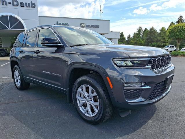 Photo of 2022 Baltic Gray Metallic Clearcoat - Pas Jeep Grand Cherokee