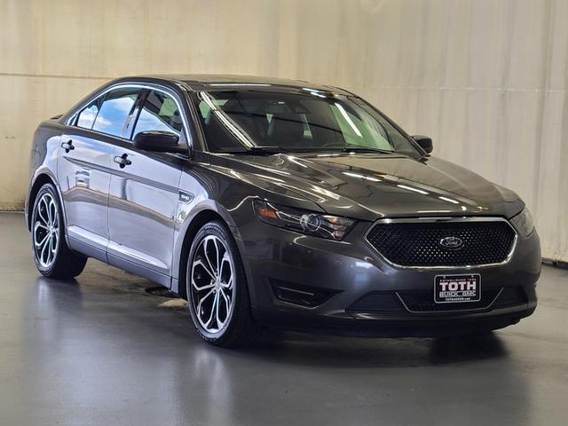 Photo of 2018 Magnetic Metallic Ford Taurus