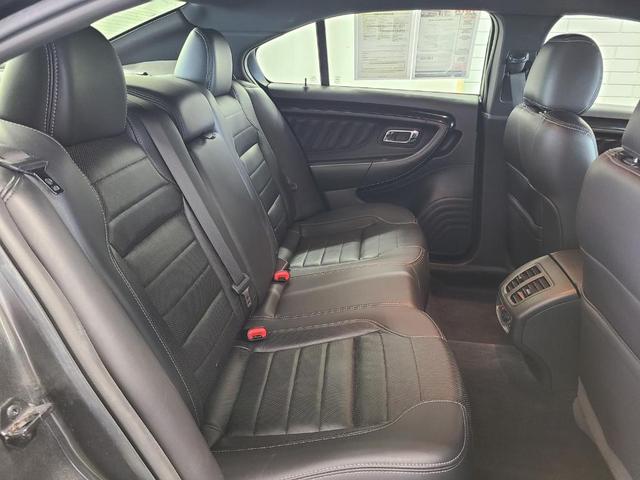 Photo of 2018 Magnetic Metallic Ford Taurus