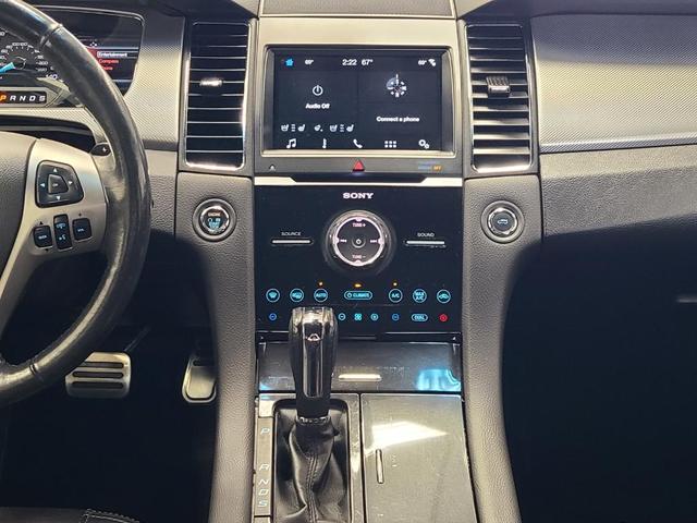 Photo of 2018 Magnetic Metallic Ford Taurus