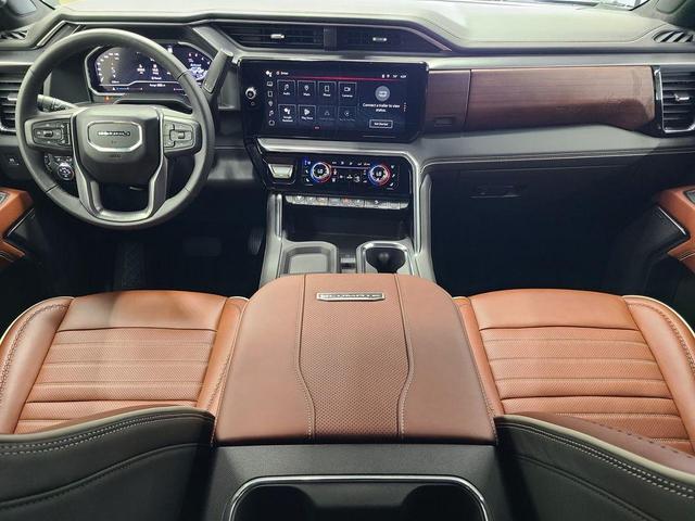 Photo of 2024 Onyx Black GMC Sierra 2500