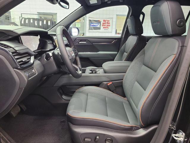Photo of 2025 Ebony Twilight Metallic GMC Acadia